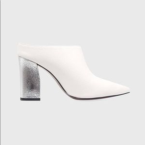 WHO WHAT WEAR Trisha silver heel mule size 8.5